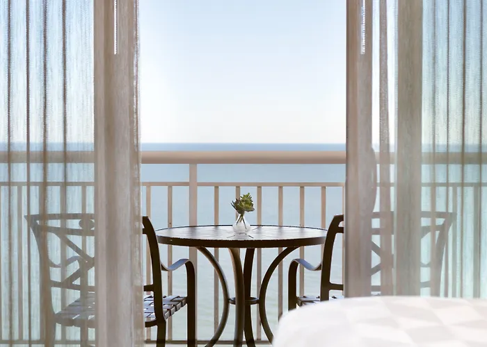 Resort & Ocean By Ihg 3*